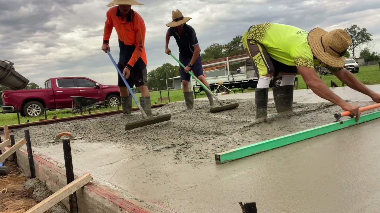 Tips on how to screed concrete