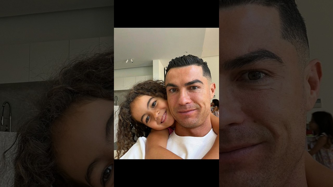 RONALDO AND HIS DAUGHTER ✅️ IN HOME 🏡   #ronaldo #shorts #love #family
