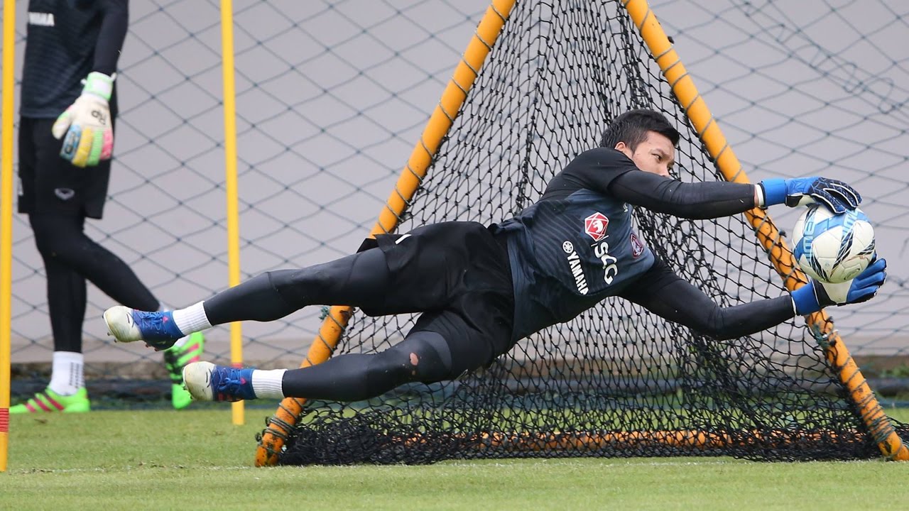 มันอาจจะซ้อมหนักนิดหนึ่ง - Goalkeeper Training SCG Muangthong United