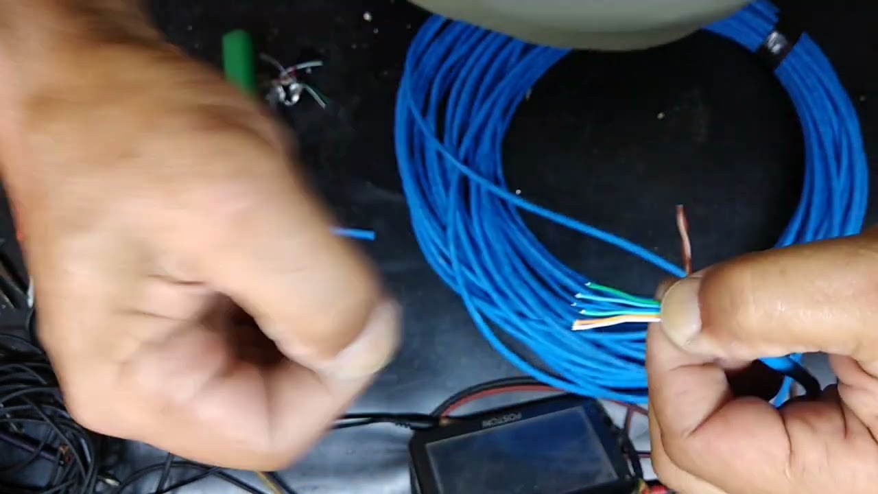 Crimpar cabo de rede Cat5e padrão  568 B