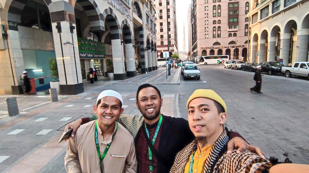 MENGELILINGI MASJID NABAWI, KETEMU YANG JUAL BAKWAN - UMROH NOVEMBER PART 10
