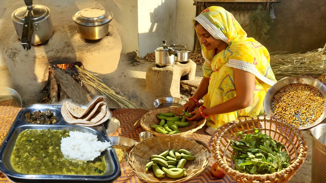 INDIAN VILLAGE 🌜Evening ROUTINE | बथुआ दाल,कच्चे केले की सब्जी । RURAL INDIAN FOOD