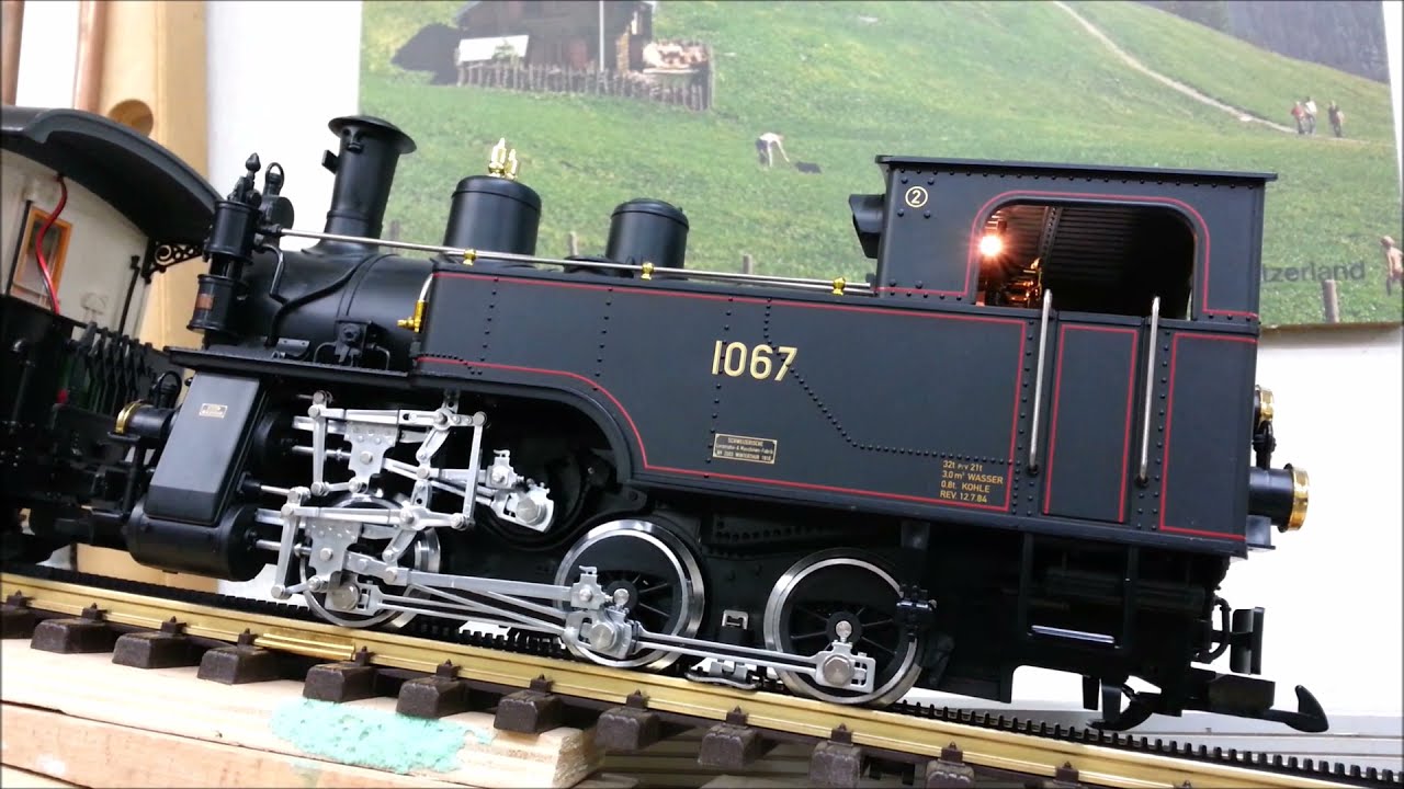 Auf kühnen Rampen steil bergauf: Zahnraddampflok HG 3/3 1067 der Ballenbergbahn