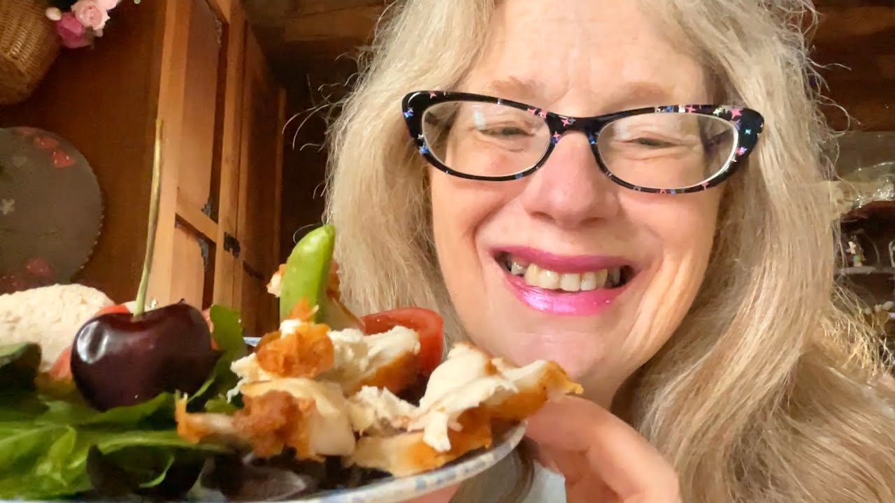 Cosy ASMR 🕊️✨ Meal time Company & Soft Whisper conversation ✨