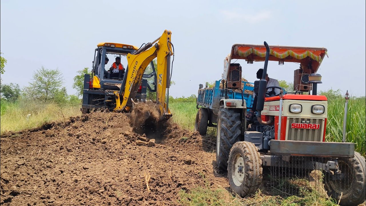 JCB 3dx Loading Mud in Trolley Tractors Mahindra & Arjun Swaraj & John Deere 