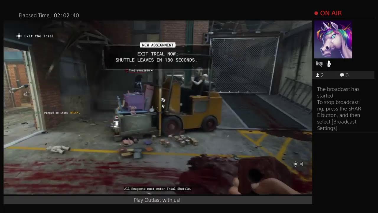 Spooky Twins playing Outlast Trials