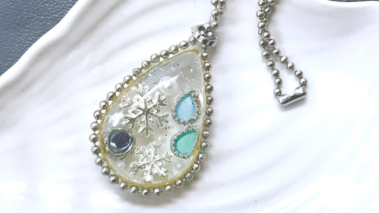 【UVレジン 100均 】雪の結晶ネックレスを作ってみました！