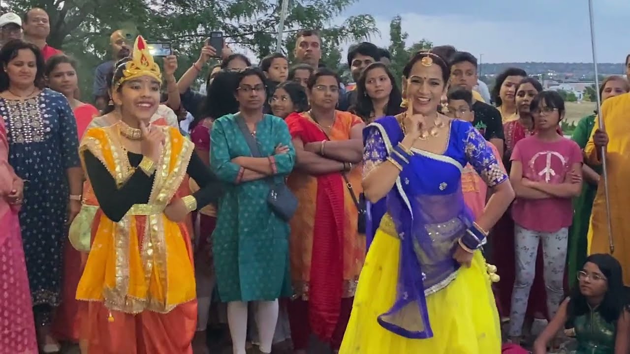 Radha Kaise Na Jale | Asha Bhosle | Udit Narayan | Lagaan | Bhumika Awasthi | Aditi Gupta