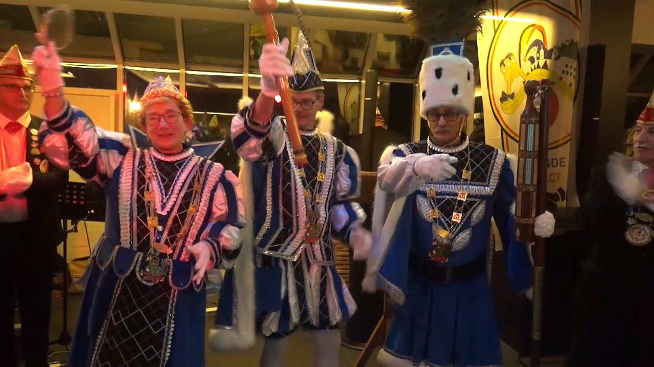 bekentmaking    driegestern  centrum Belgie - 2022 -Boer Alain  - Prins Freek  en jonkvrouw Marleen