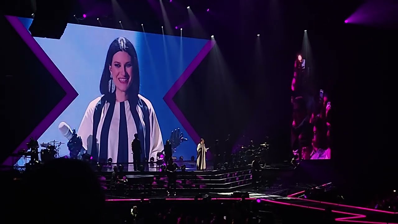 Laura Pausini - En Cambio No, Inesquecível, Strani Amore, La Solitudine, Non Ce [Lisboa 3 Fev. 2024]