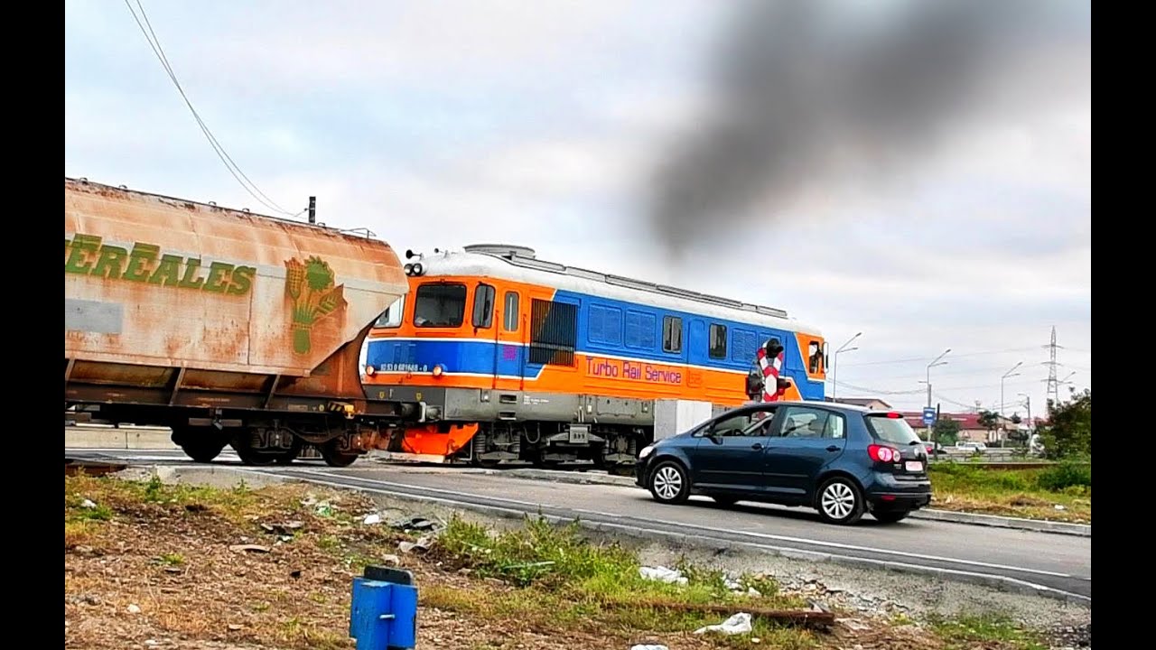 Romanian railroad crossing || Trecere de cale ferată &icirc;n Romania