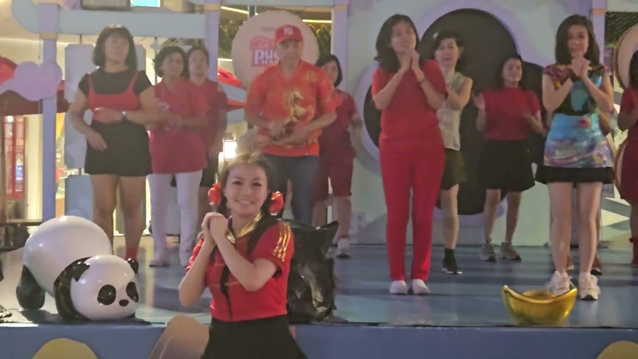 Lai Lai Guo Xin Nian by ILLD Park Shanghai