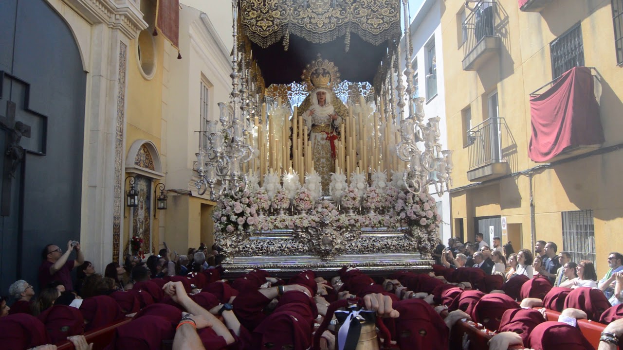 MARÍA STMA DE LA SALUD POR CALLE TRINIDAD A LOS SONES DE DANOS TU PAZ (DOMINGO DE RAMOS 2019)