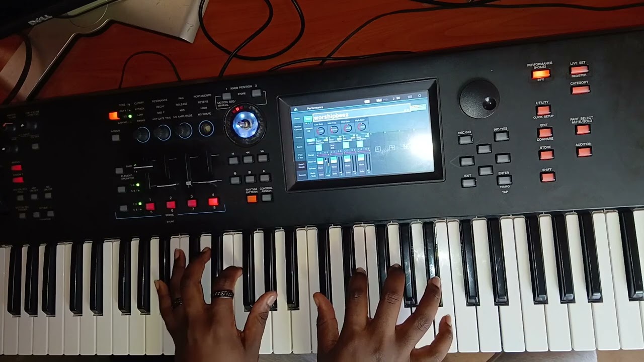 🚨 2-5-1 F# Passing Worship Jazz Chords | Piano Lesson 