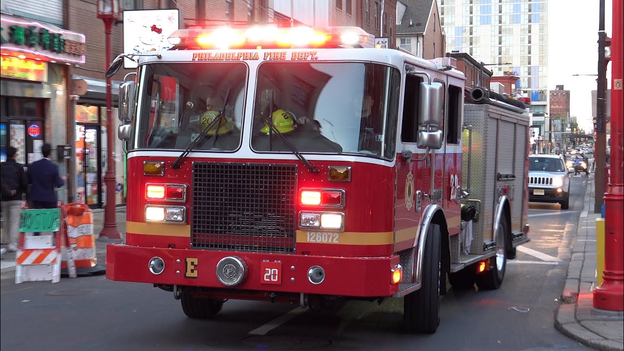 Philadelphia Fire Department Engine 20 Responding 