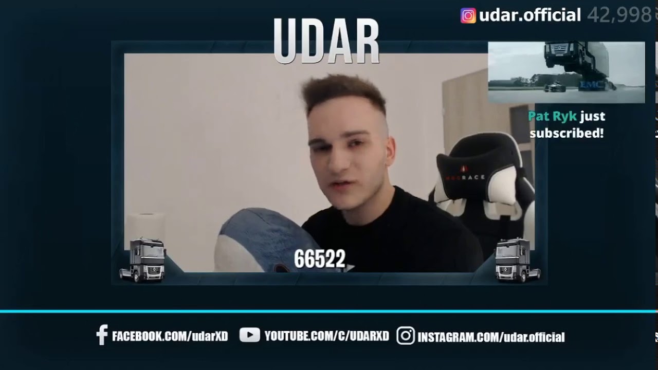 Udar zamawia kebaba .