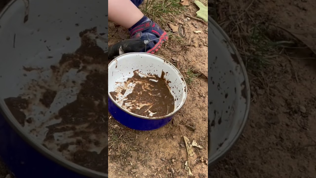 What does preschool &ldquo;MUD PLAY&rdquo; really look like? 🤗 #shorts #mudplay #education