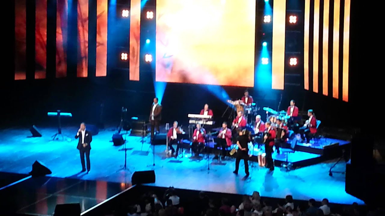 Aca Sofronijevic i Marinko Rokvic-Zamirisi na brazdu (4.6.2015.)