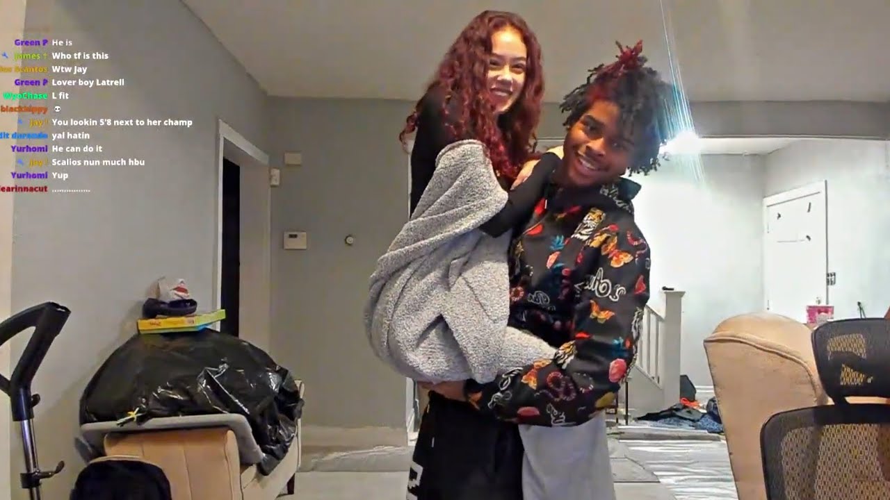 TRELL DELOADED ПРЕДСТАВЛЯЕТ BADDIE НА СТРИМЕ ПОЗДНО НОЧЬЮ!