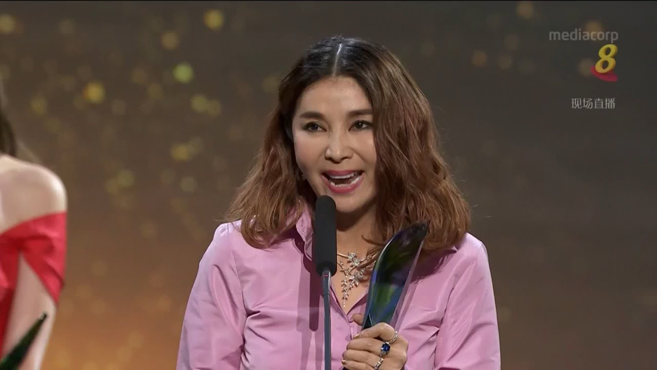 Star Awards 2019 - Top 10 Female - Chen Xiu Huan