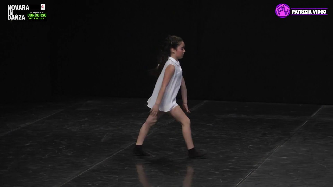 NOVARA IN DANZA 2018 - CENTRO DI FORMAZIONE ARTISTICA RICCO ANNA 8 ANNI  WONDER WOMAN