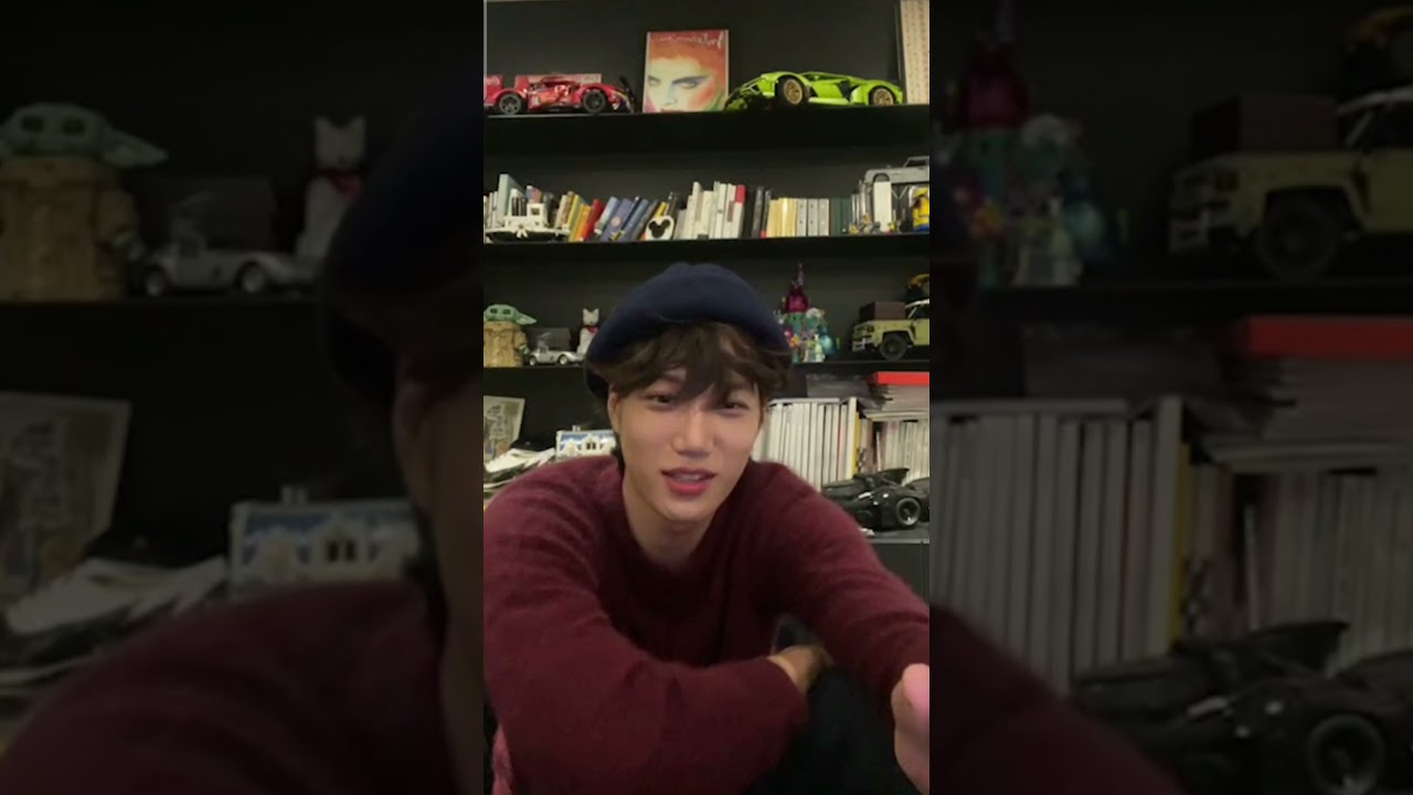KAI reacting to his peaches MV | zkdlin 211130 IG live