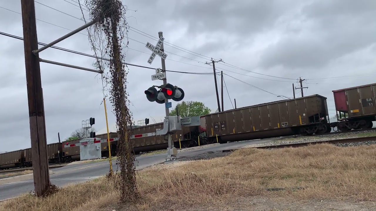 Westbound Union Pacific coal train at south presa street in San Antonio Texas on 3/7/26