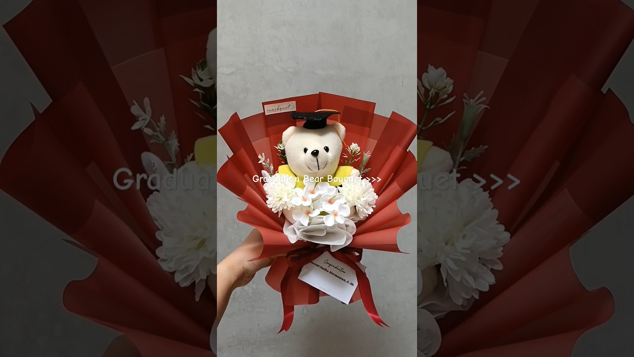 Graduation bear bouquet yg best seller🫶✨ #graduationdoll #graduationbouquet #buketwisuda
