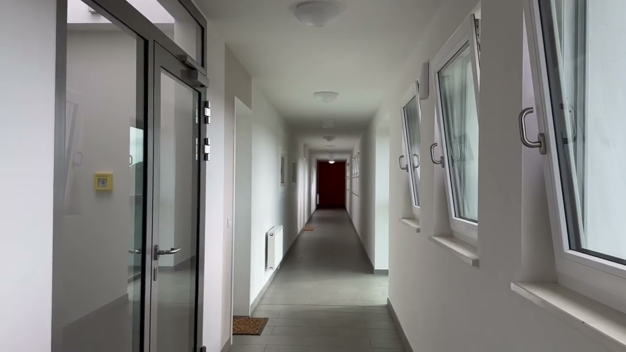 2020 Berchtenbreiter Aufzug in einem Wohnhaus In München