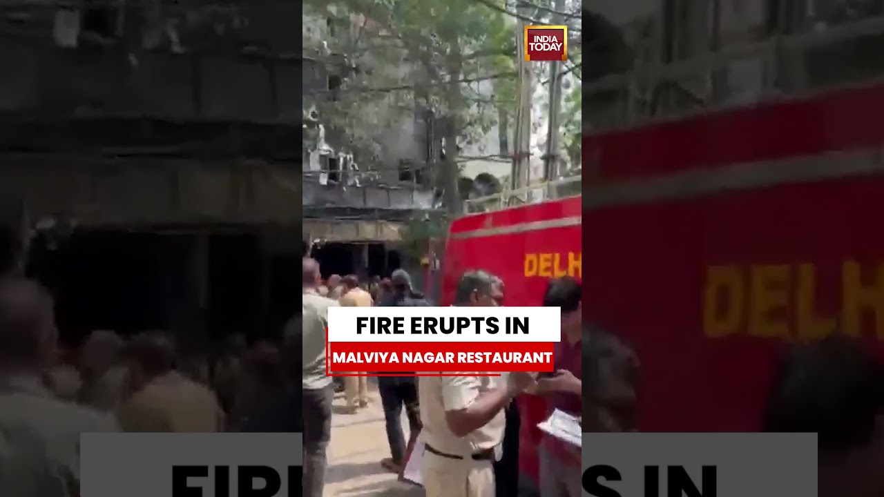 Breaking: Fire Erupts in Malviya Nagar Restaurant, Rescue Operation Launched #malviyanagar #fire