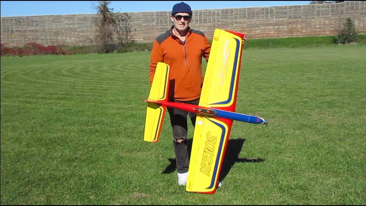 Strega Flight... Control Line Airplane 3 POVs