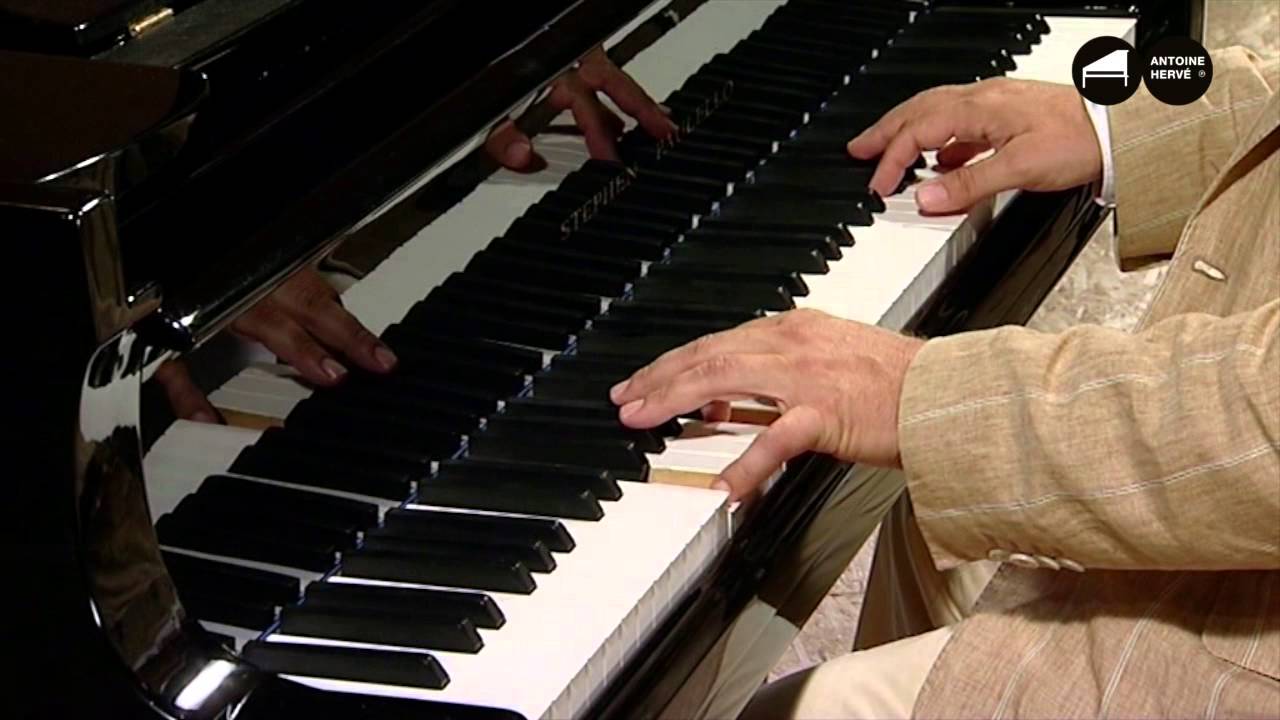 Moanin - Piano Jazz Lesson by Antoine Herve (EN dubbing)