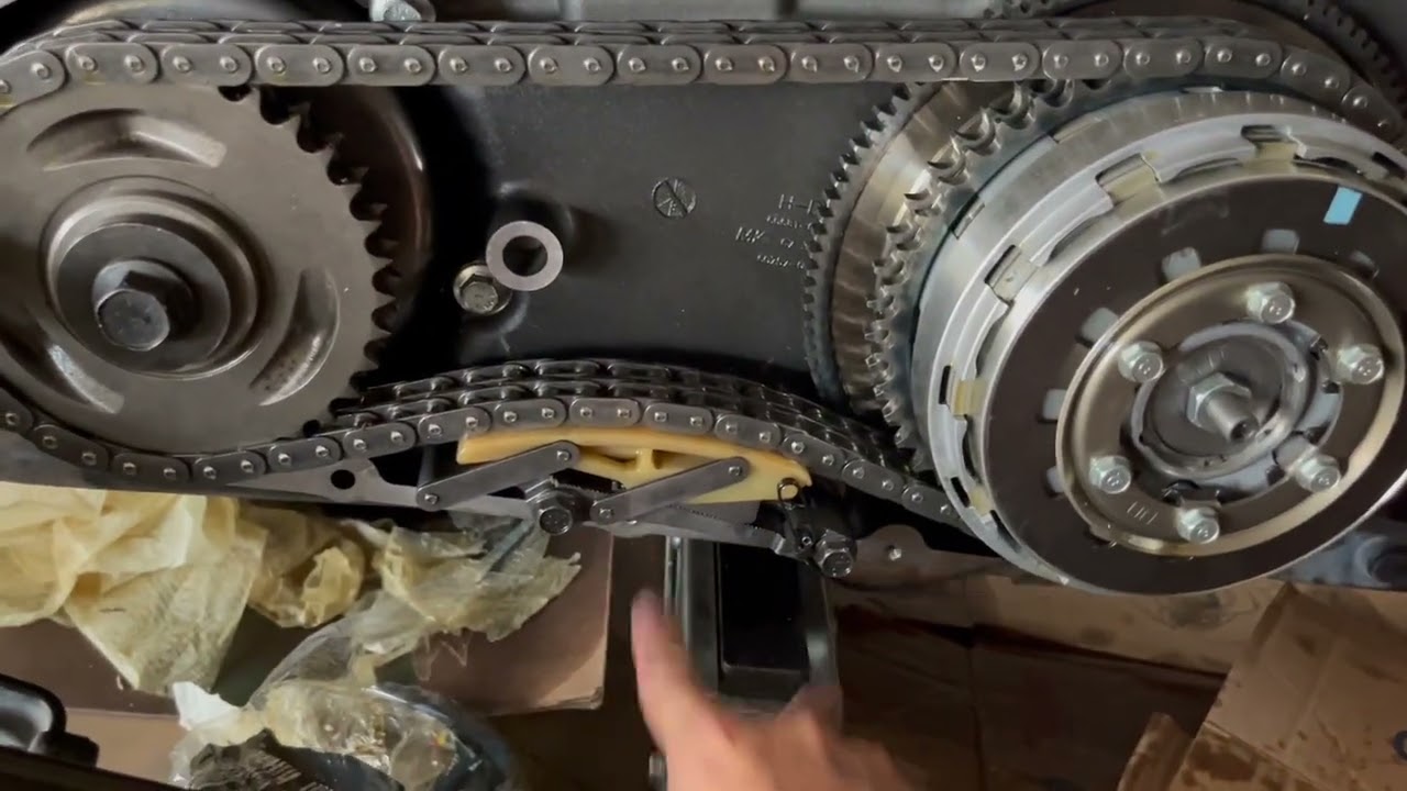 Remontar primária apos trocar estator / molas compensador (Vídeo Resumido) - Softail Fatboy 2011