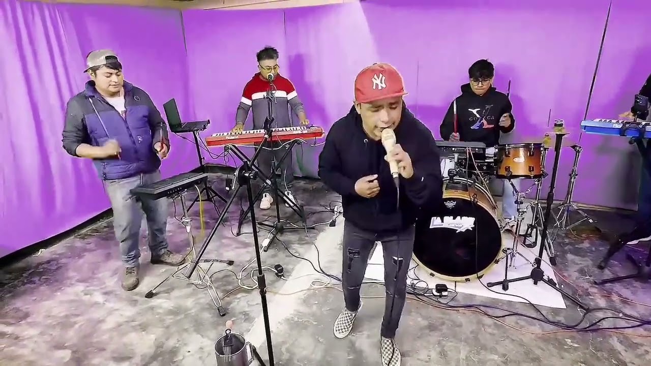 MIX HOMENAJE AL GRUPO KAROS EN VIVO / GRUPO LA CLASE NUEVA