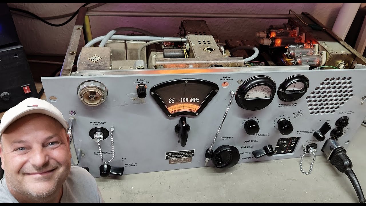 Rohde & Schwarz ESM 300 VHF monitoring receiver 1961 test teardown