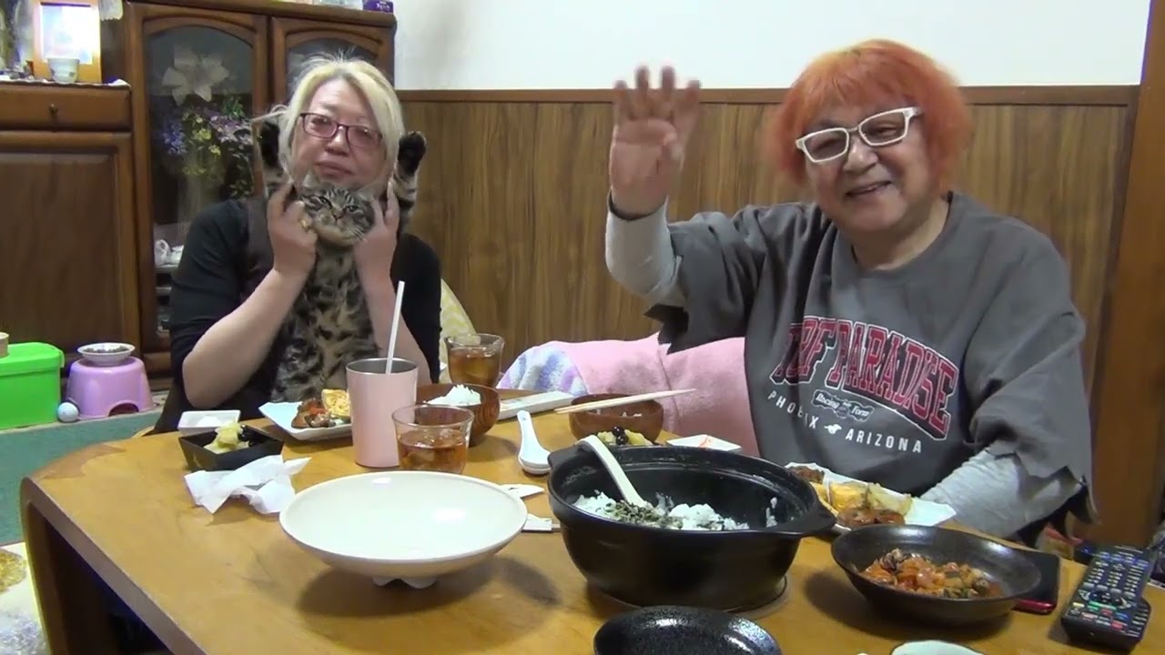 昨日は熟女が作る七草粥と蒸ガキを食べましたんじゃ。(^O^)