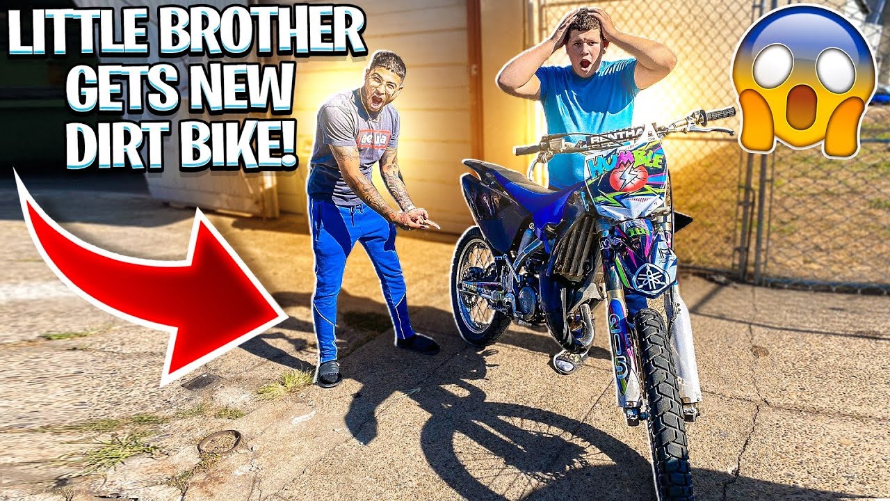 LITTLE BROTHER BOUGHT A NEW DIRTBIKE ! ( YZ125) | BRAAP VLOGS