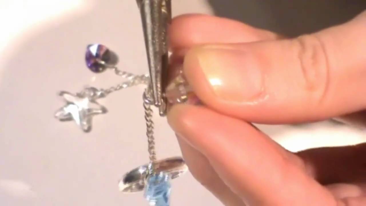 Abalorios - Anillo con colgantes de swarovski