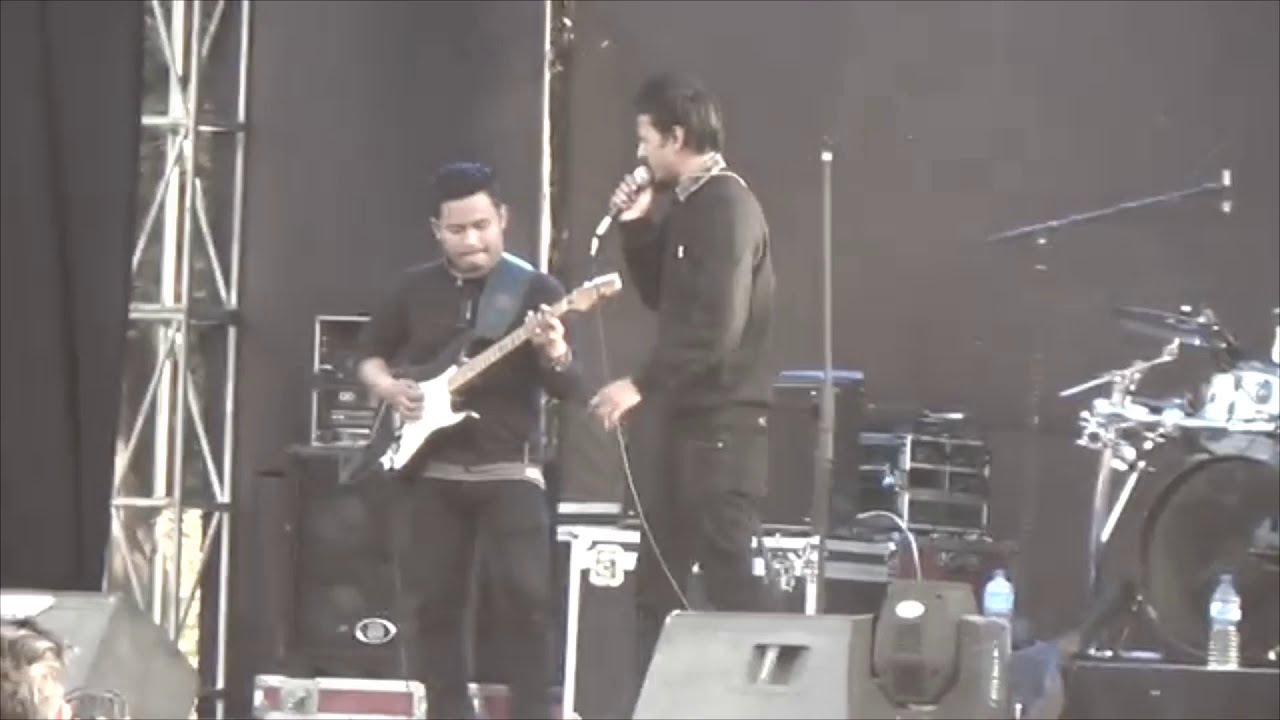 Block heel and Miss Catwalk Mash up Cover By Soundwave Band