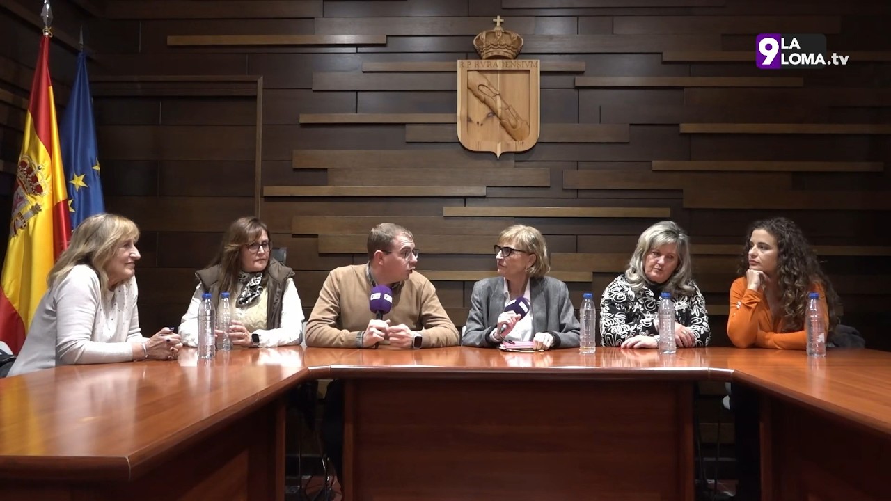 Hablamos de Mujer · Tertulia con motivo del 8M en Rus