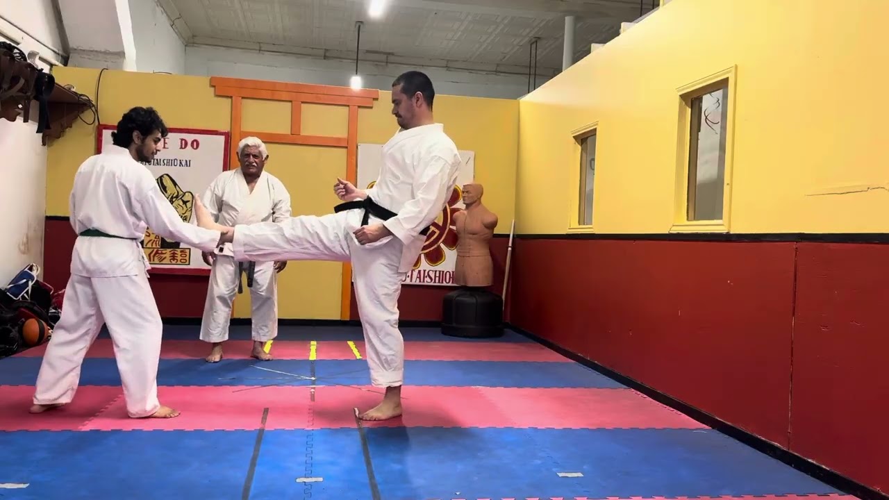 923.@karate_clases.Shijam Francisco Aguilar.Karate Goju Ryu Taishio Kai#defensa#clase.