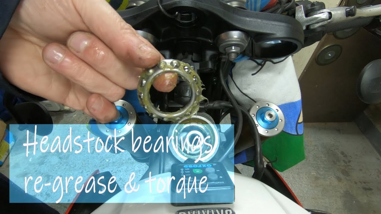 Speed Triple service - Headstock bearings regressed