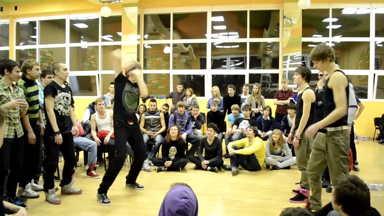 Hollywood&Lyonchik vs Macfly(electro dogzzz)&Ostroumchik(electro dogzzz) - под мукой