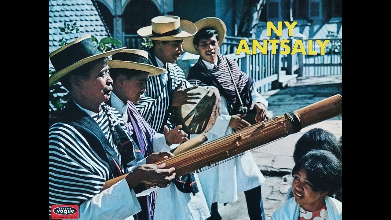 Ny Antsaly – Fialonana