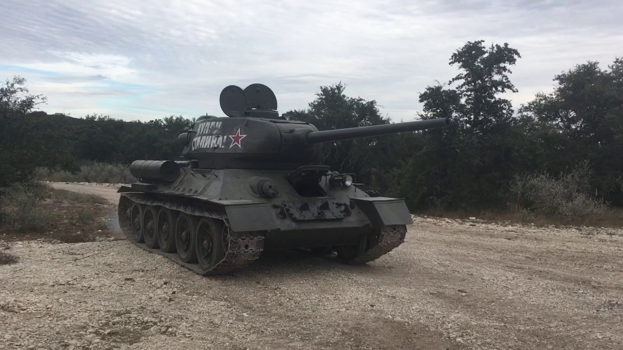 Russian T34/85 live fire at DriveTanks.com