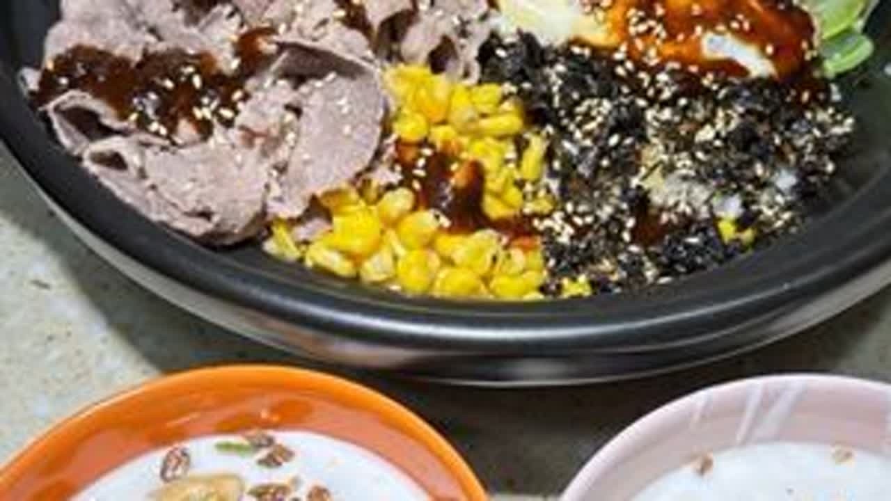 昨天把赖床的臭小子揍了，大家都在等后续，后续就是，他娘绞尽脑汁的想了一天，怎么收拾他。晚上进家人家先笑脸相迎，态度及其诚恳的道歉，这一下给老母亲整不会啦！#陪读妈妈 #记录真实生活 #爱生活爱美食