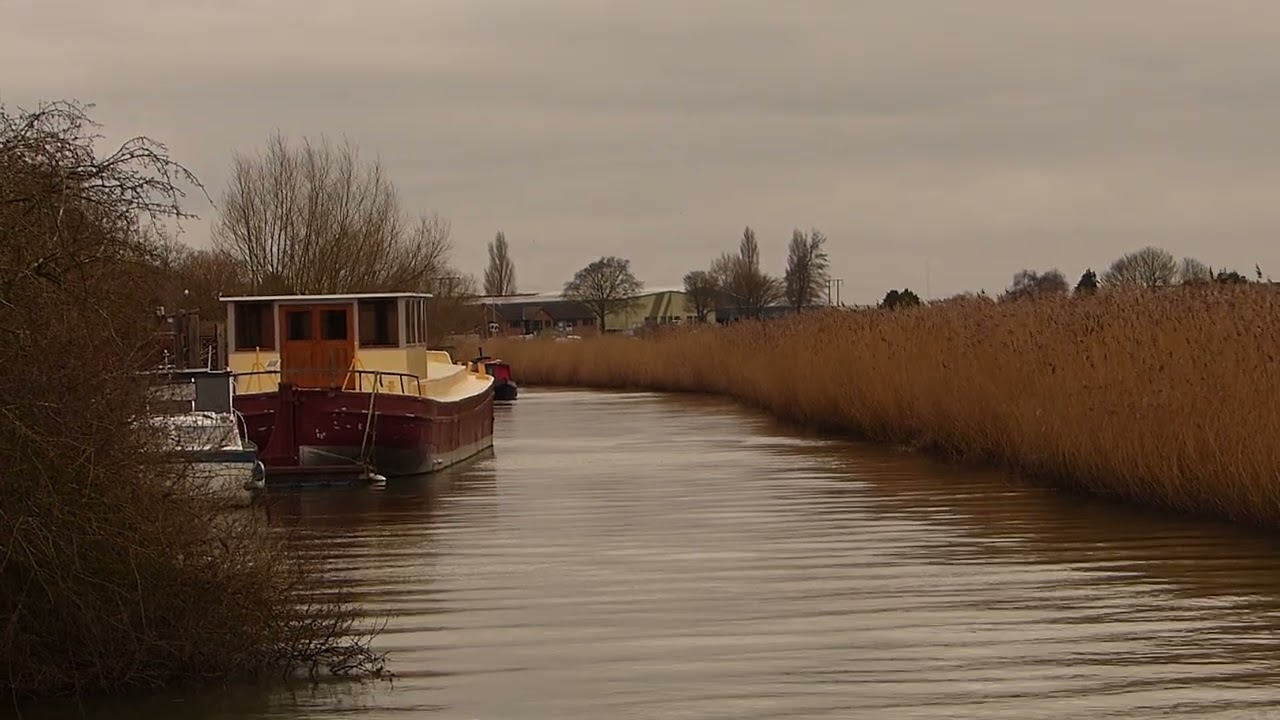 Barges on the River Hull, just after Beverley Beck