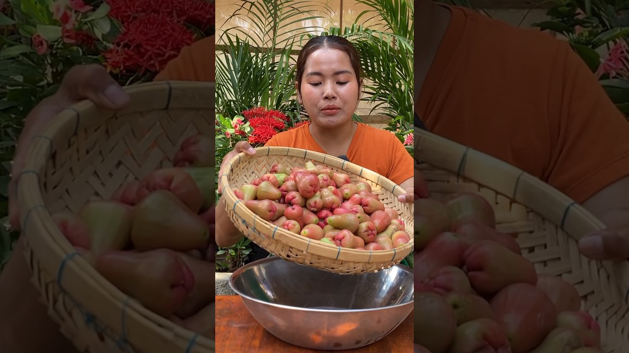 Looks delicious Wax apple #mukbang #siscookingtv #fruit #eating