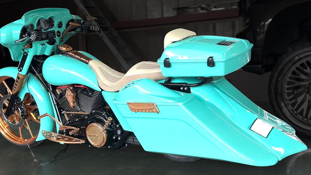Я покрасила его в цвет Tiffany Blue по просьбе клиента. / Как нарисовать чешуйчатую живопись.