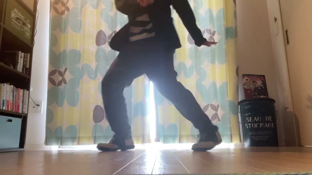 オールディーズ・ステップ「Let's Twist Again」の、